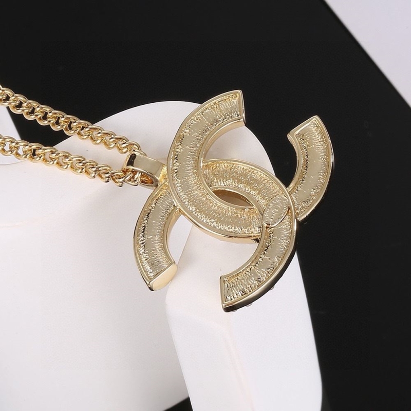 Ch**el necklaces